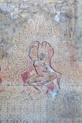 Dansende Apsara reliëf op de buitenste westelijke muur, Angkor Wat, Cambodja