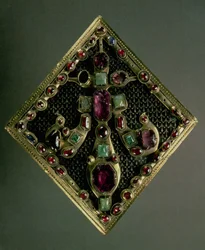 Leliebroche die traditioneel toebehoorde aan koning Lodewijk IX van Frankrijk (St. Louis) (1215-70) ca. 1365-67 (goud en edelstenen)