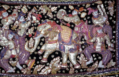 Handgemaakt geborduurd doek met ridders, dames en olifanten, Ratchaburi, Thailand
