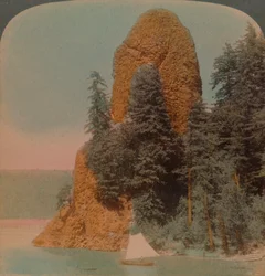 Rooster Rock, curieuze rotsformatie langs de Columbia River, Oregon, 1902