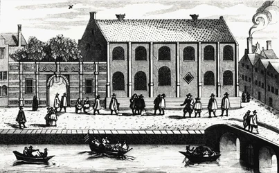 Buitenaanzicht van het gebouw van de Universiteit van Leiden opgericht in 1575 door Willem van Nassau. Gravure na 