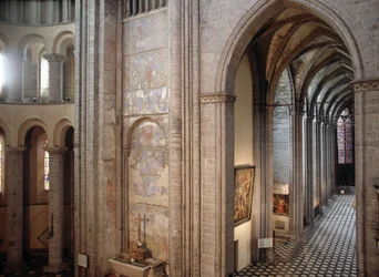 Interieur van de kathedraal van Doornik in België
