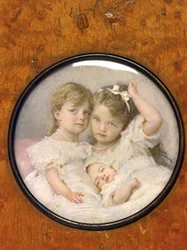 Portretminiatuur van Groothertoginnen Olga (1895-1918), Tatiana (1897-1918) en Maria (1899-1918) van Rusland, ca.1900 (miniatuur)