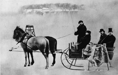 De Italiaanse componist Giuseppe Verdi in Sint-Petersburg, Rusland (zittend linksvoor). Circa 1862
