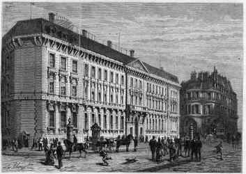 Gezicht op de gevel van de Banque de France gebouwd door Gabriel Cretin (1812-1883) in Parijs, rue Croix des petits champs