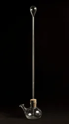 Reproductie van de thermoscoop gebruikt door astronoom Galileo Galilei voor zijn studies over het effect op luchtdichtheid veroorzaakt door temperatuurvariaties (1592-1610)