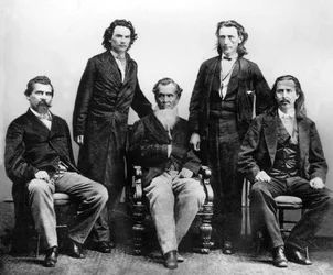 Cherokee Indianen in Washington in 1866 om een verdrag te onderhandelen met de Verenigde Staten dat op 19 juli zal worden ondertekend l-r John Rollin Ridge Saladin Watie Richard Fields kolonel Elias C Boudinot kolonel William P Adair