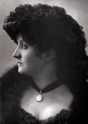 Portret van Pauline Patry (Jeanne Cecile Pesty) (1856-?) Franse actrice van het einde van de 19e eeuw