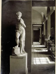 Het Louvre en 
