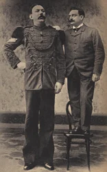 De Monsters, de Reus. Fotografie, eind 19e eeuw, Parijs