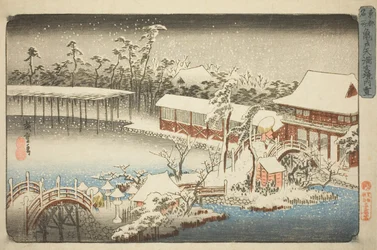 Het terrein van het Tenman-heiligdom in Kameido in de sneeuw (Kameido Tenmangu keidai no yuki), uit de serie "Beroemde plaatsen in de oostelijke hoofdstad (Toto meisho)"
