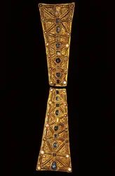 Hals van een processiekruis in goud, granaat en parels uit de Schat van Guarrazar, 7e eeuw