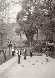 Spel van bocce (zw/w foto)