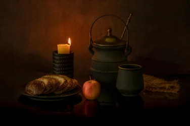 Rustiek diner bij kaarslicht