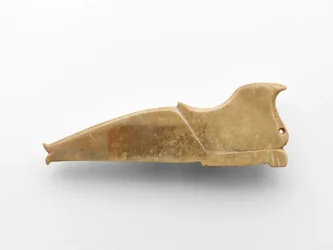 Hanger in de vorm van een vogel, ca. 1050-ca. 950 v.Chr. (jade)