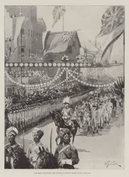 De koninklijke processie, de koets van Hare Majesteit die langs Pall Mall rijdt