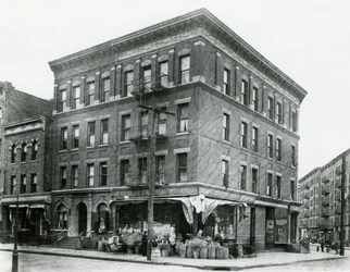 767 East 152nd Street, 7 december 1915