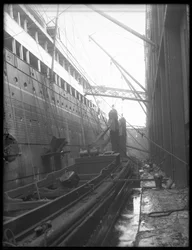 Stoomschip kolen met draagbare emmertransporteurs, 1912