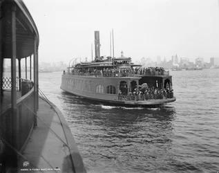 Een veerboot, New York, ca. 1900
