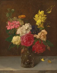 Bloemen in een vaas van geslepen glas