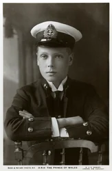 De Prins van Wales in marine-uniform, ca. 1910