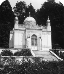 De Moorse kiosk bij Slot Linderhof, Beieren, Duitsland, ca. jaren 1900.