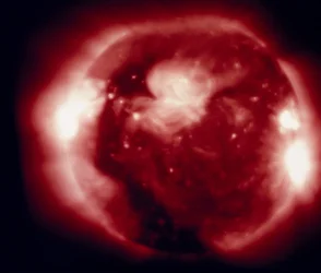 De zon, gefotografeerd in röntgenstralen door Skylab