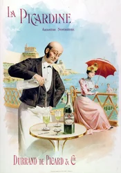 Een ober bereidt een glas absint